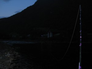 104_0481 I Fjøshølen på jakt etter sjøørret